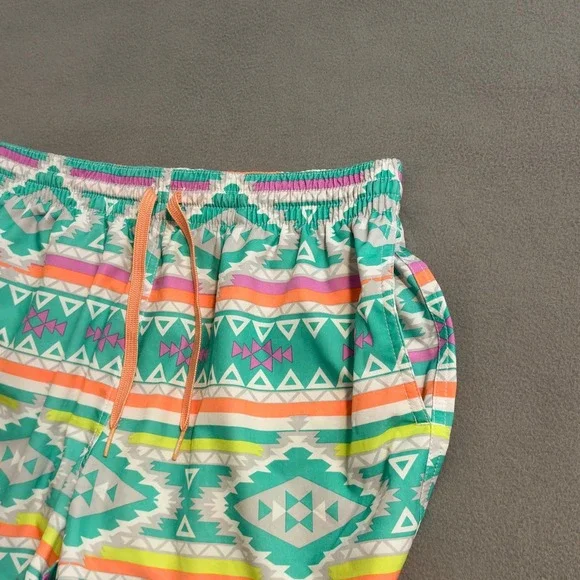 Chubbies Shorts Men M Colorful En Fuegos Aztec Mesh Lined Swim Trunk Beach - Picture 3 of 10